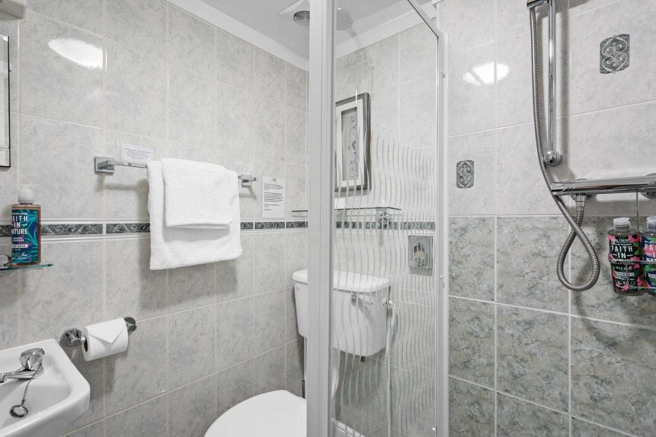 Kethla House 4* Torquay